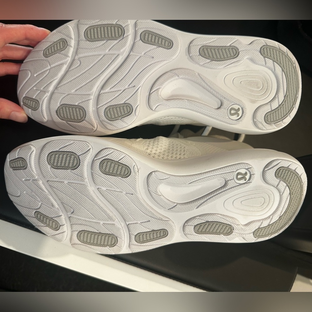 lululemon athletica Women's Chargefeel 2 Mid Workout Shoe - White - Picture 10 of 10